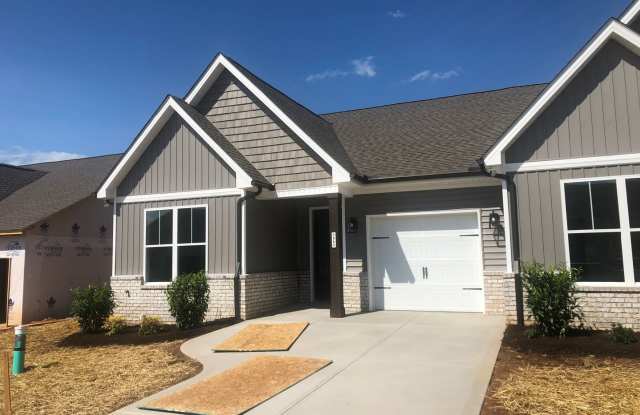 Modern Townhome in an Unbeatable Location!