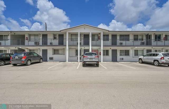 1810 E Oakland Park Blvd