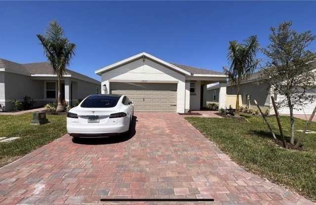 18509 Cronin Sand Lane