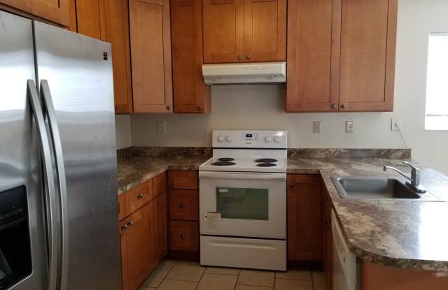 Gorgeous 3 Bedroom, 2 Bath home in great location