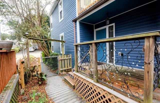 4539 Lauderdale Avenue