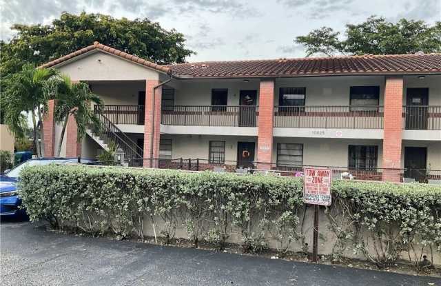 10825 Royal Palm Boulevard