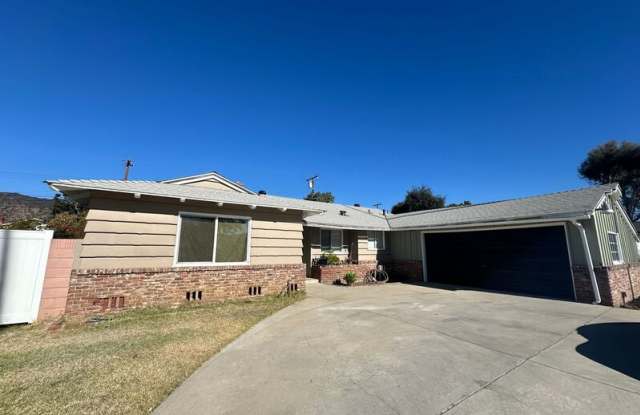 951 E Foothill Blvd