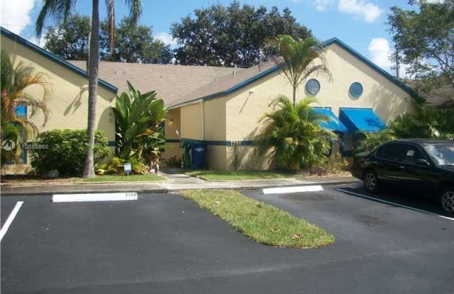 7358 NW 34th St - 7358 NW 34 St, Lauderhill, FL 33319