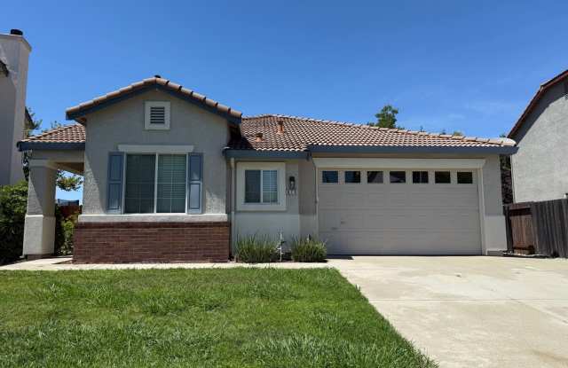 NICE SINGLE STORY HOME NEAR PARK AND SCHOOLS!