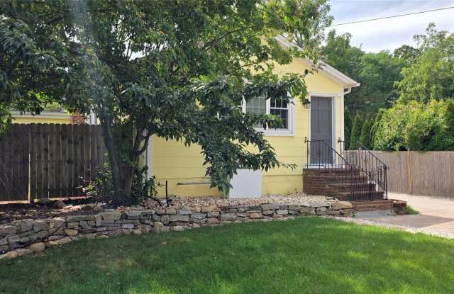 Photo of 338 Main Street