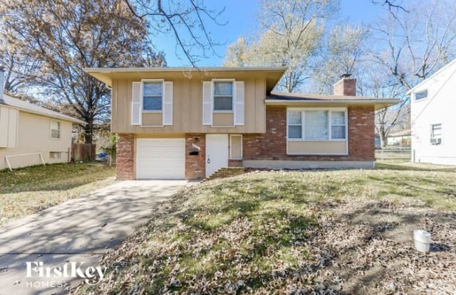 9202 Marsh Avenue - 9202 Marsh Avenue, Kansas City, MO 64138