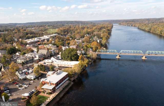 44 S MAIN Street unit: 2N