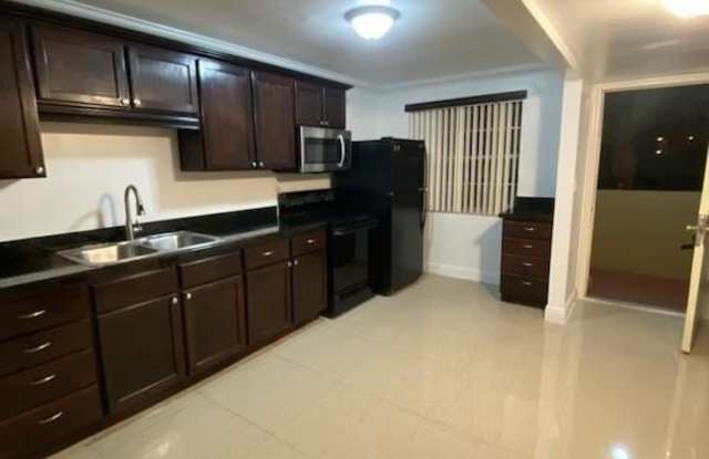 3120 N Pine Island Road unit: 301