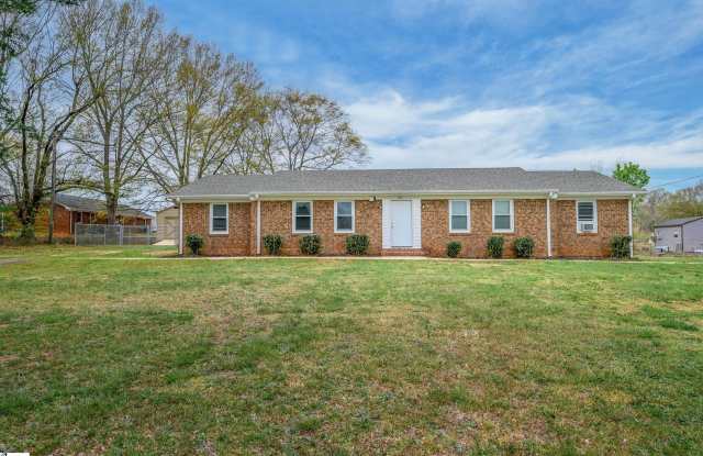 23 palmetto Drive - 23 Palmetto Drive, Spartanburg County, SC 29349