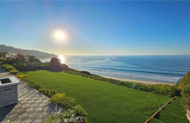 Photo of 449 Paseo De La Playa