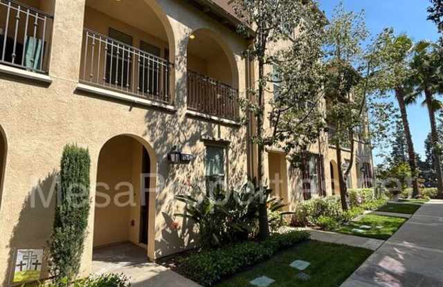 829 East Cassia Lane