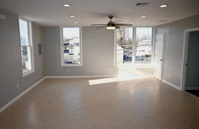 61 Mountainview Blvd