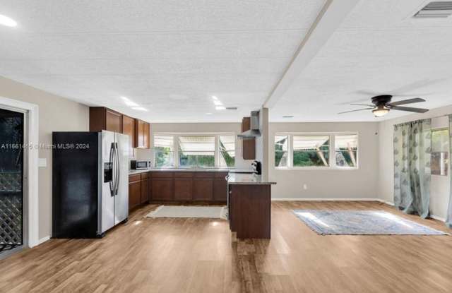 11932 Coral Place, Boca Raton, FL 33428
