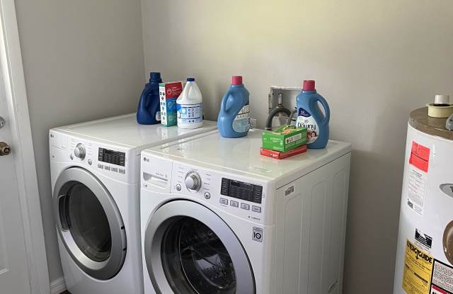 Photo of 2224 Magnolia Ave