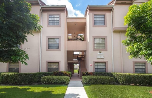 10690 NW 14th St - 10690 Northwest 14th Street, Plantation, FL 33322