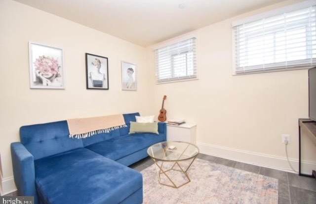 1625 SAINT PAUL Street unit: B