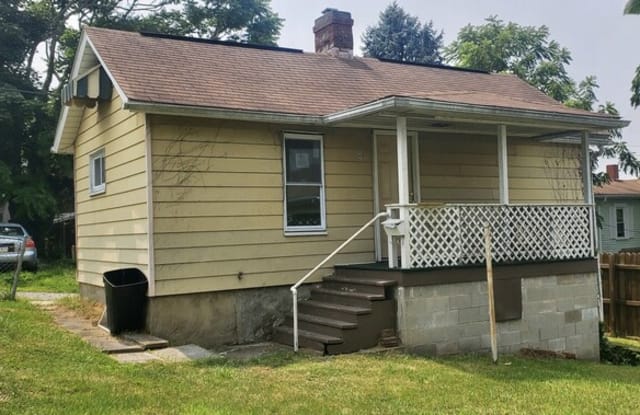 410 Wood Street - Rear - 410 Wood Street, Greensburg, PA 15601