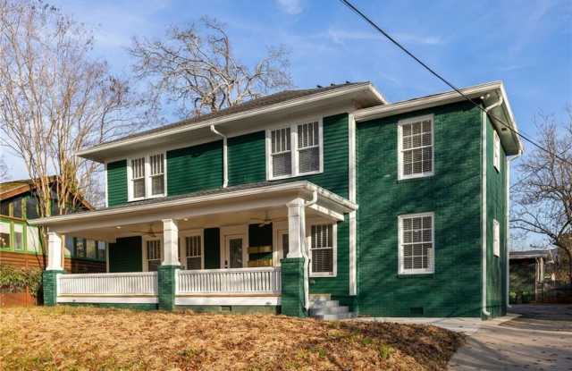 255 Connecticut Avenue NE unit: B