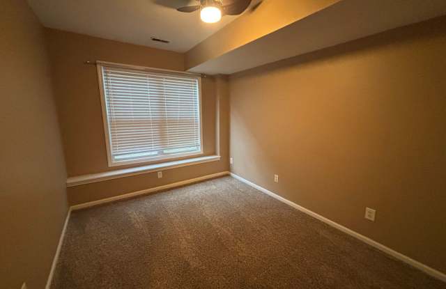 Beautiful 3 Bed • 3 Bath Split-Level Home — Lake Ozark, MO