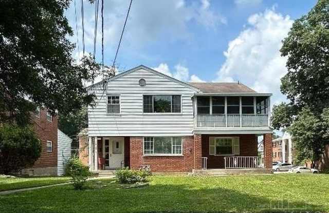1574 Oak Knoll Drive