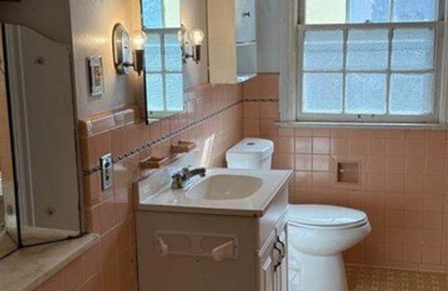 16182 Greenview Avenue