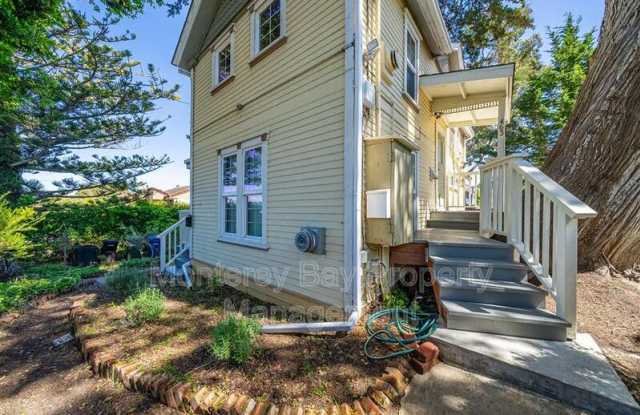 463 Reeside Ave