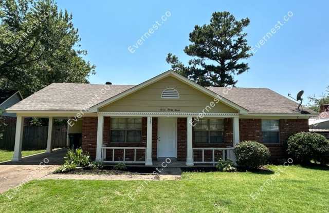 727 Thornwood Dr