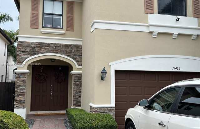 11425 NW 88th Ln - 11425 Northwest 88th Lane, Doral, FL 33178