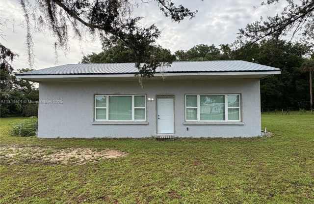 Photo of 13485 NE jacksonville rd