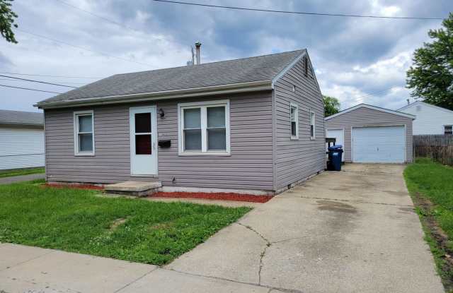1204 N 16th St