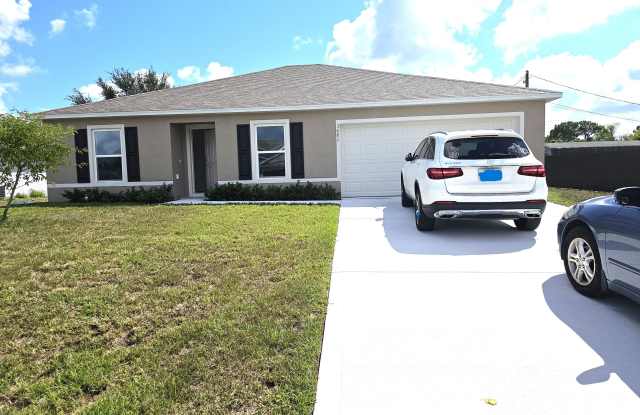 3681 SW Haines Street