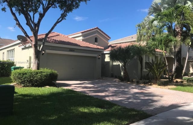 15624 SW 52 Ct - 15624 Southwest 52nd Court, Miramar, FL 33027