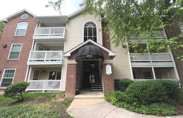 1532 LINCOLN WAY