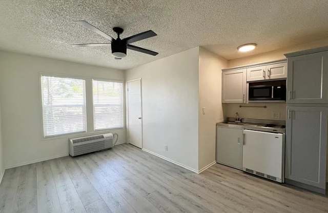 297 S Marengo Ave Apt 315