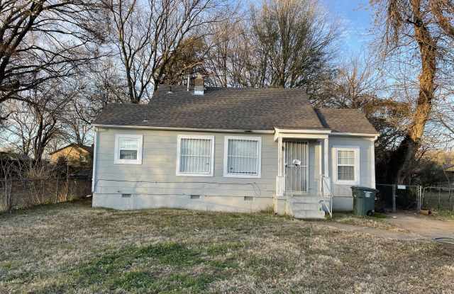 Photo of 2172 Curry Ave
