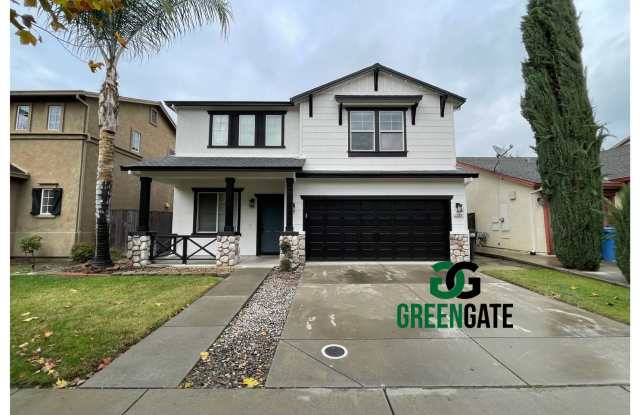 Photo of 2365 Paseo Del Sol 5 Bedroom 3 bath Turlock Home!!!