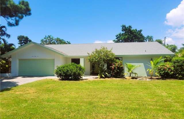 Photo of 735 High Pines