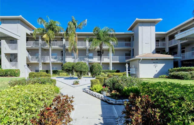 9620 CLUB SOUTH CIRCLE