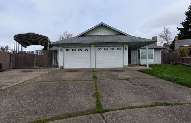 Great 4bed/2 bath home in west Eugene!