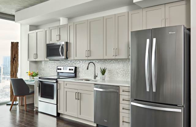 SkyHouse Nashville Apartments