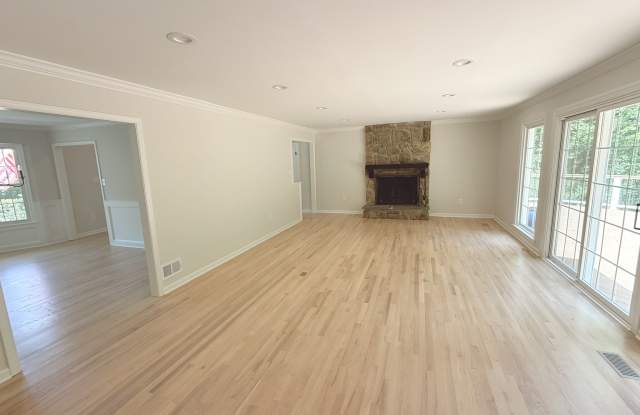 9248 Wood Glade Drive