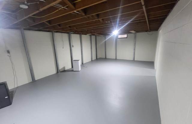 103 WILLIAMSON AVENUE