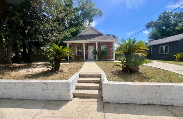 Photo of Nice 3BR/2BA Home - Convenient to NAS Pensacola/NAS Hospital