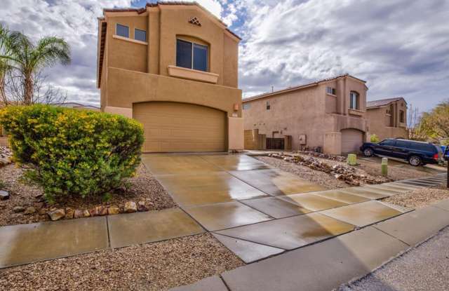 $300 off first months rent for 12 month lease! 1 Full Month Off signing a 2 year lease! 3 Bedroom, 2.5 Bathroom - 10876 East Scenic Veranda Drive, Corona de Tucson, AZ 85641