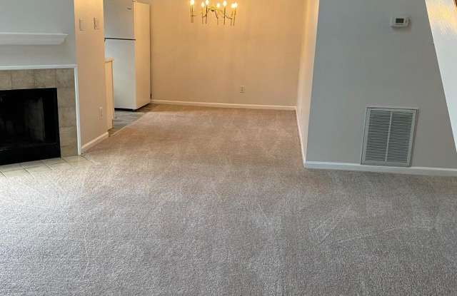 12106 GREENWAY Court unit: 302