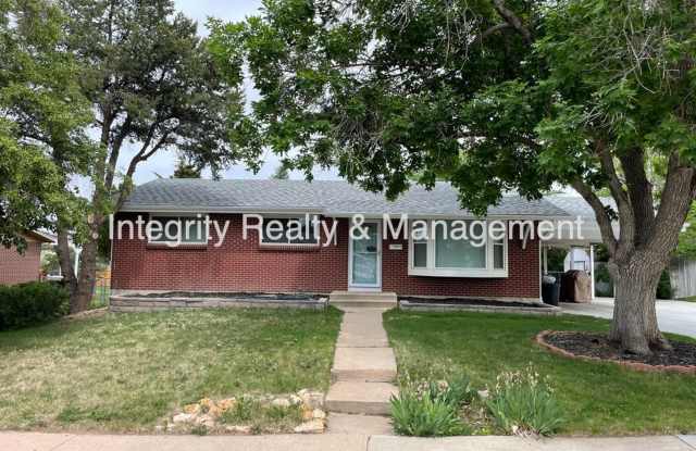 7004 S Cherry St - 7004 South Cherry Street, Centennial, CO 80122