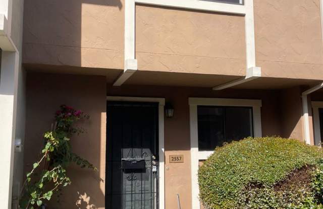 Photo of 2 Bedroom 1.5 bath Townhome!
