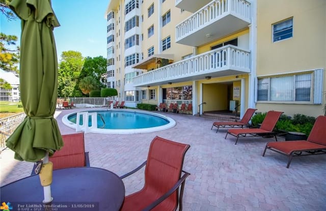 2500 NE NE 48 Lane # 806 - 2500 Northeast 7th Place, Fort Lauderdale, FL 33304