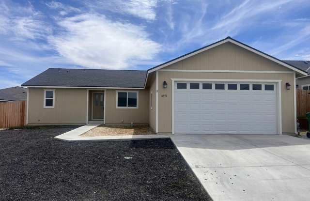 ~~4 Bedroom Fernley Home~~